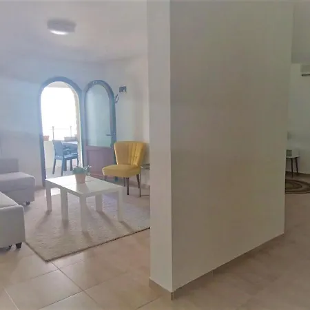 Dolphin Residences Coleus 3 Apartment